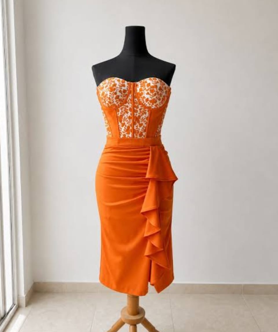 Vestido blanco y negro con acento bordado Otomí
